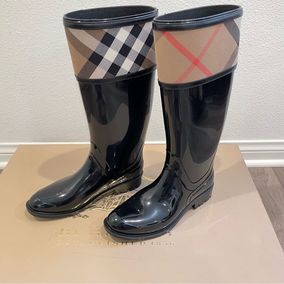 burberry • crosshill knee high rain boot - Picture 1 of 9